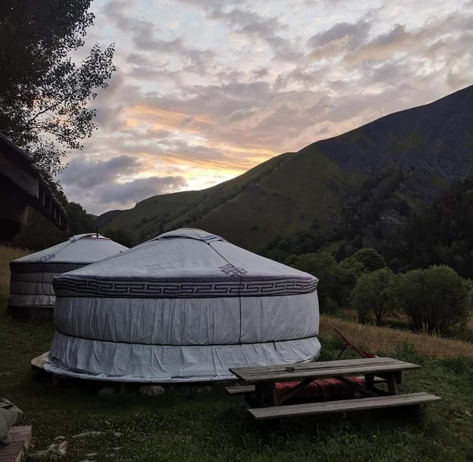 Le Domaine Du Trappeur Hotel Saint Sorlin d'Arves Eksteriør billede